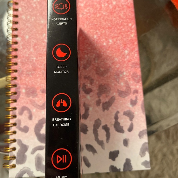 NIB Smartwatch - Picture 4 of 6